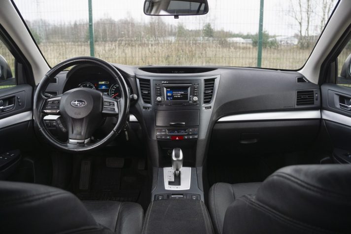 SUBARU LEGACY