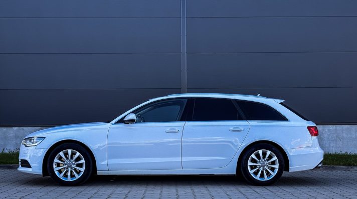 AUDI A6 AVANT