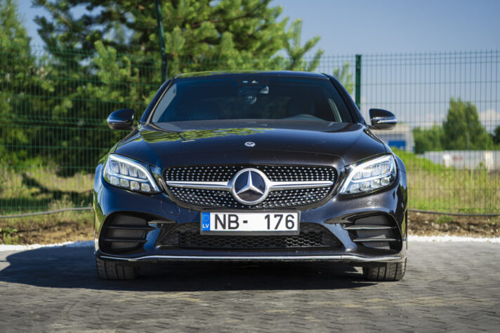 MERCEDES BENZ C180