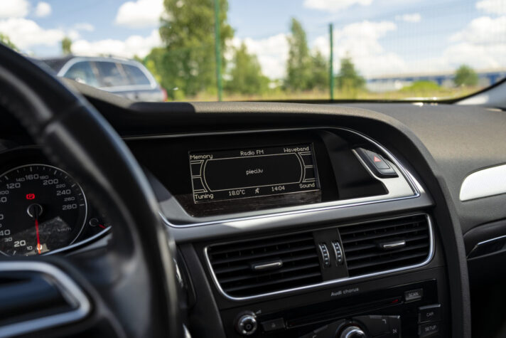 AUDI A4 AVANT FACE-LIFT