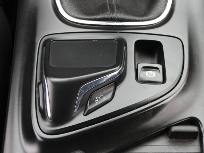 OPEL INSIGNIA SPORTS TOURER SW