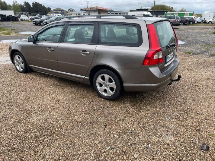 VOLVO V-70