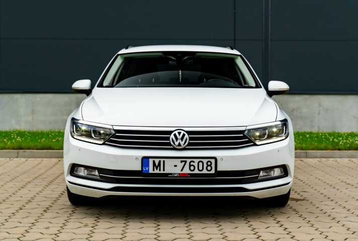 VW PASSAT