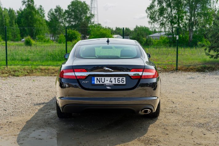 JAGUAR XF