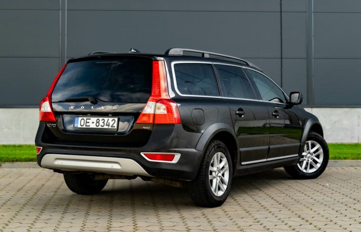 VOLVO XC70