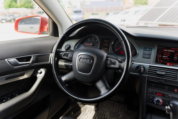 AUDI A6 QUATTRO