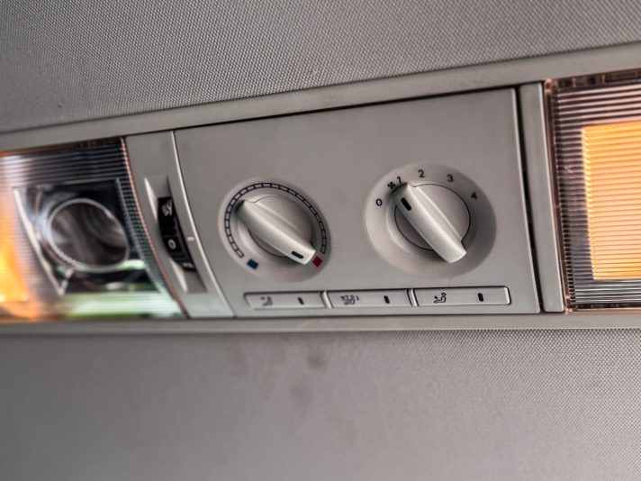 VW MULTIVAN STARTLINE