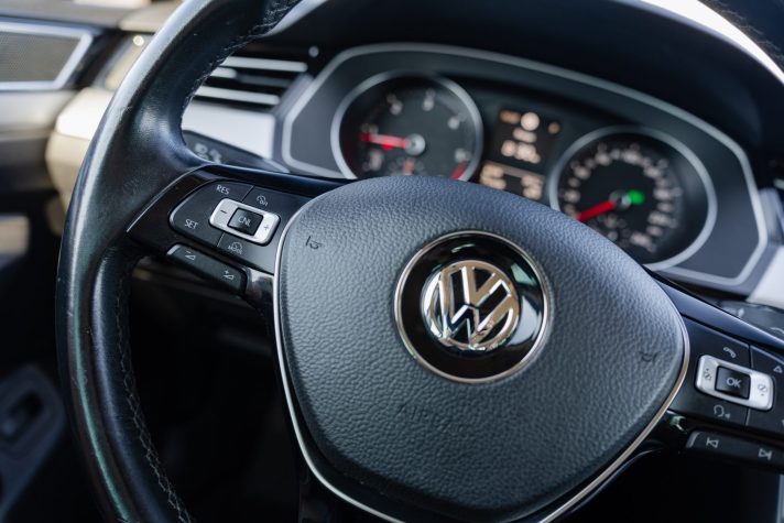 VW PASSAT