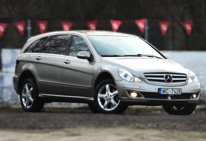 MERCEDES BENZ R320