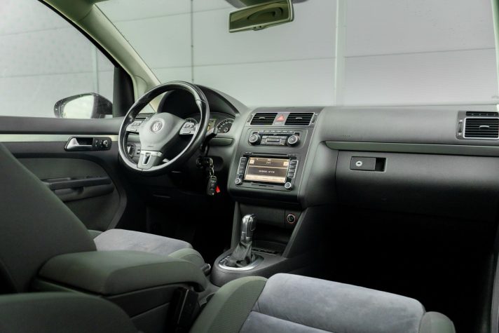 VW TOURAN