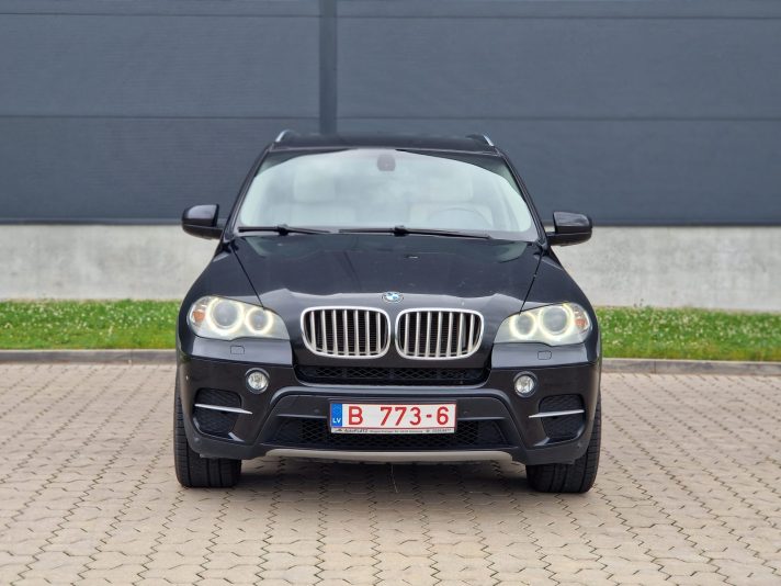 BMW X5 faclift 3D, Tikko ievests no Beļģijas. Teicama tehniskā un vizuālā stāvoklī.