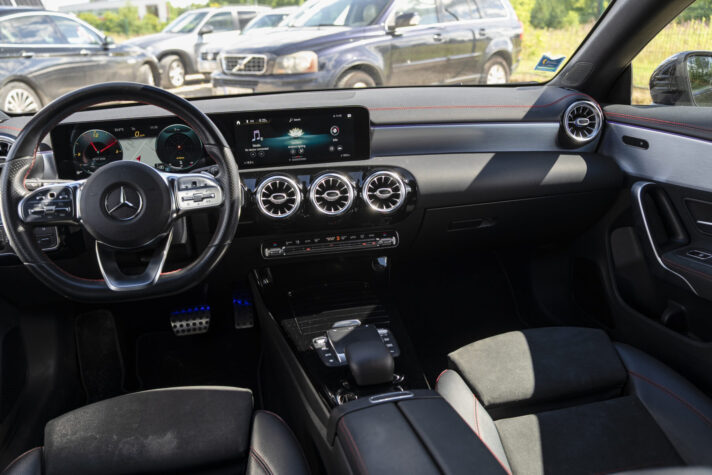 MERCEDES BENZ CLA 200D