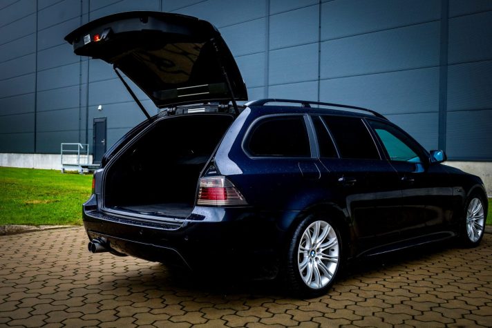 BMW 525