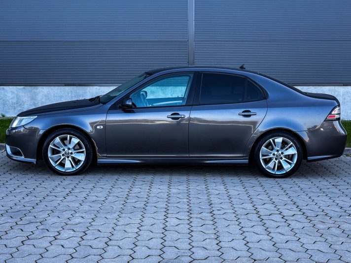 SAAB 9-3