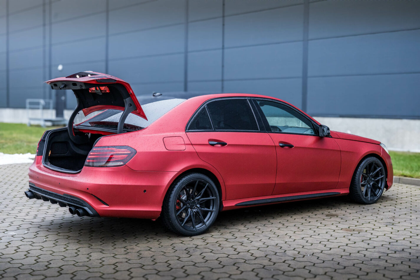 MERCEDES BENZ E200 CDI