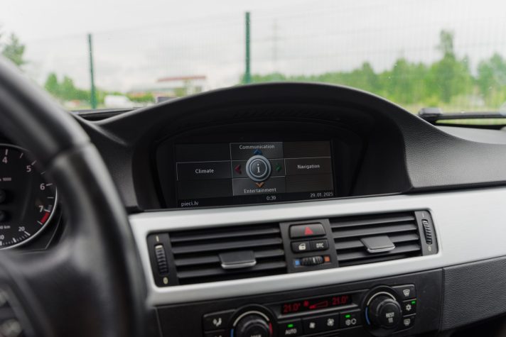 BMW 325i