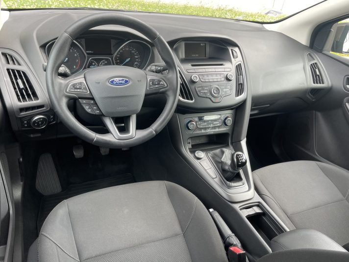 Ford Focus 1.0 Benzins 2017 gads