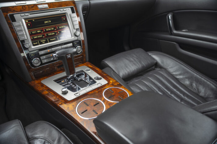 VW PHAETON