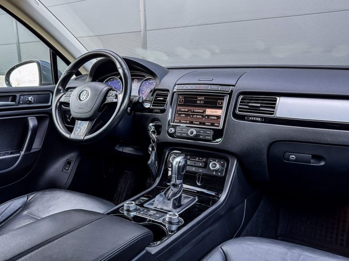 VW TOUAREG