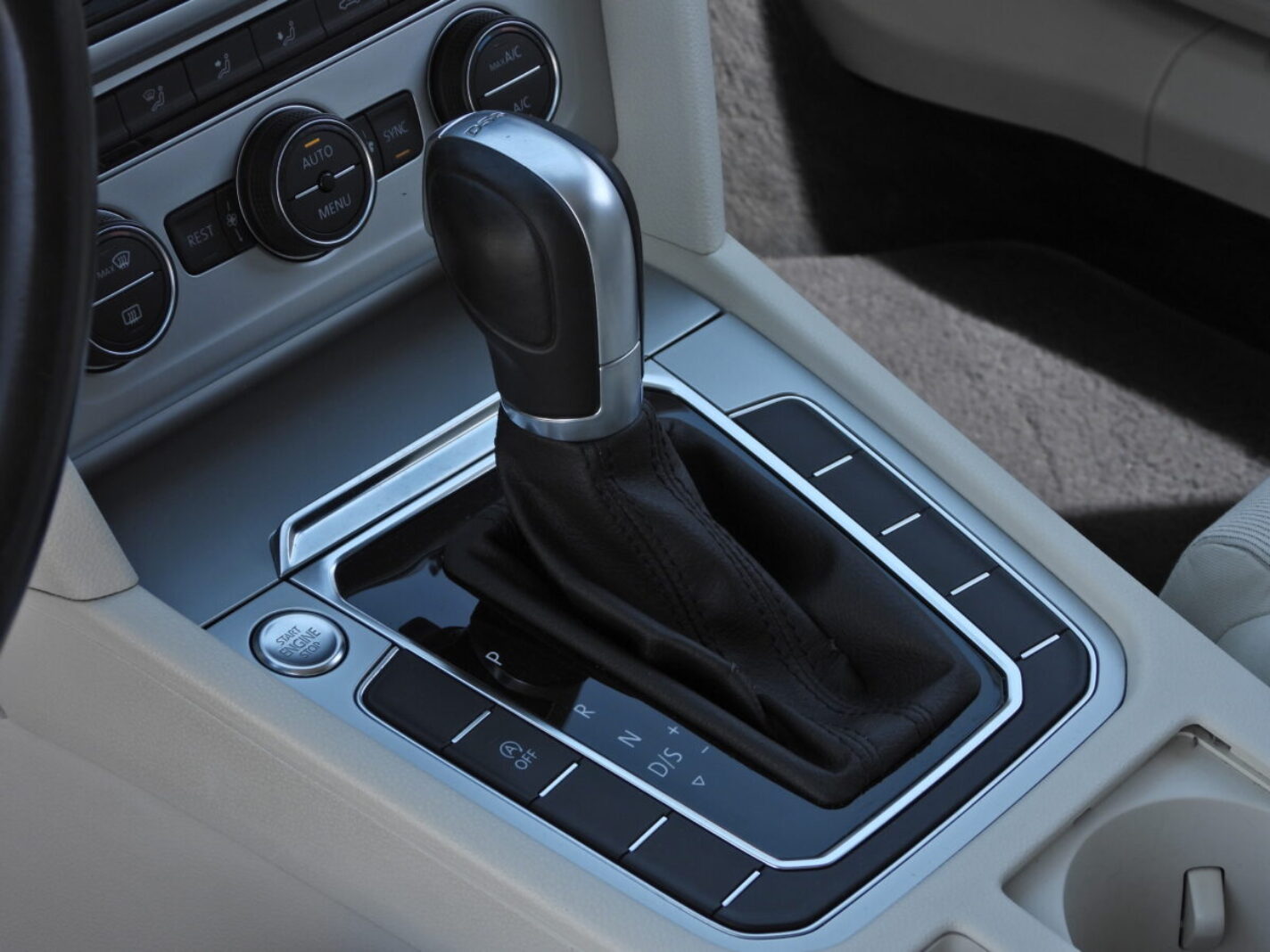 VW PASSAT