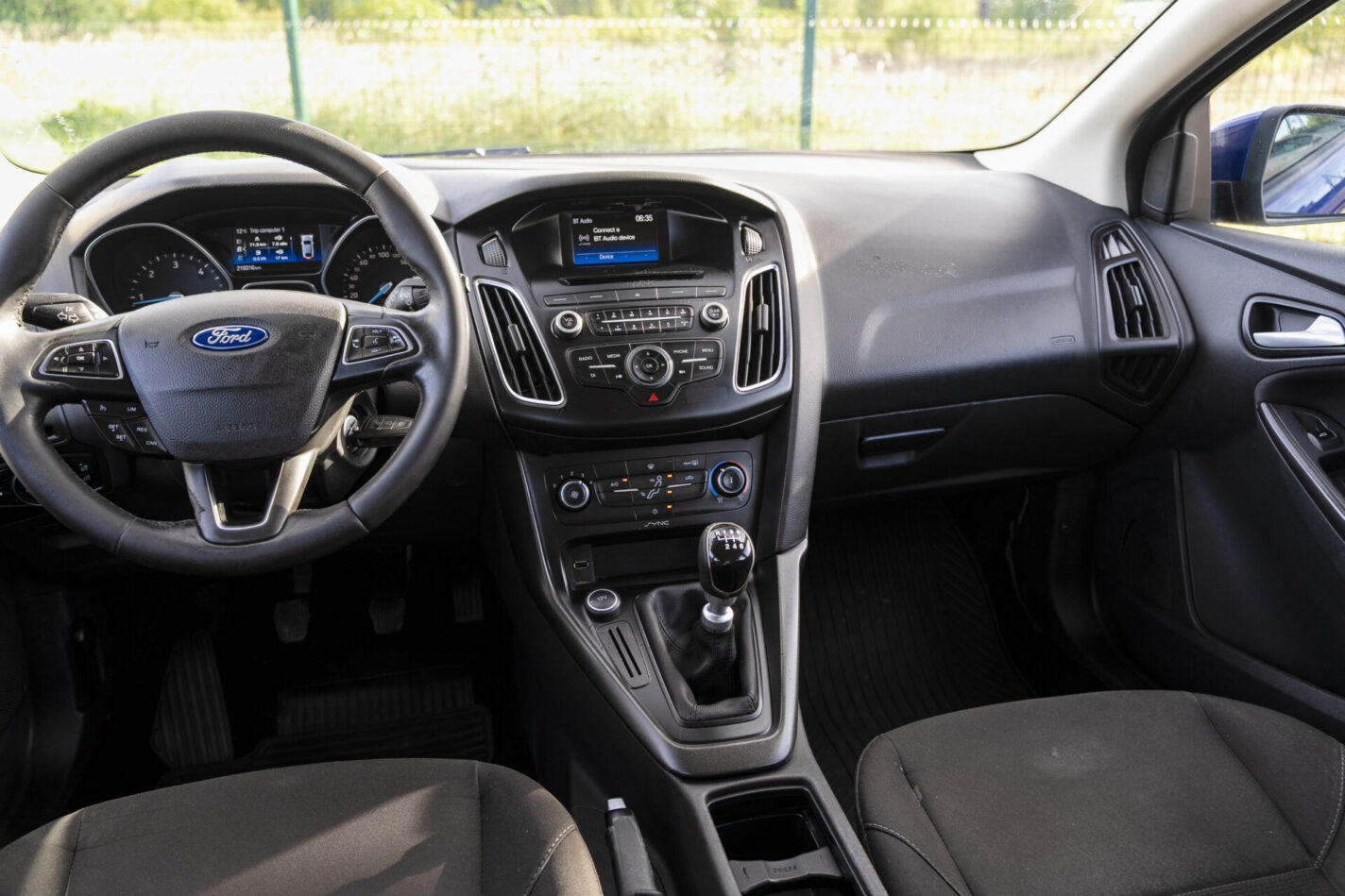 FORD FOCUS