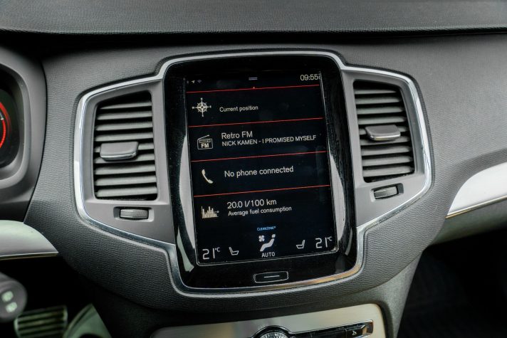 VOLVO XC90