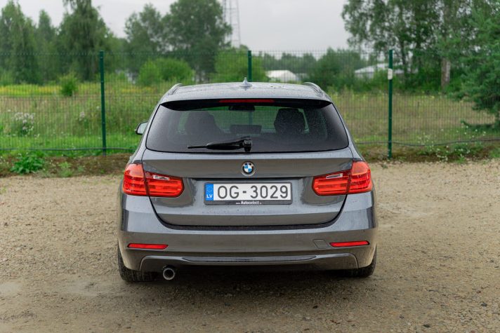 BMW  318