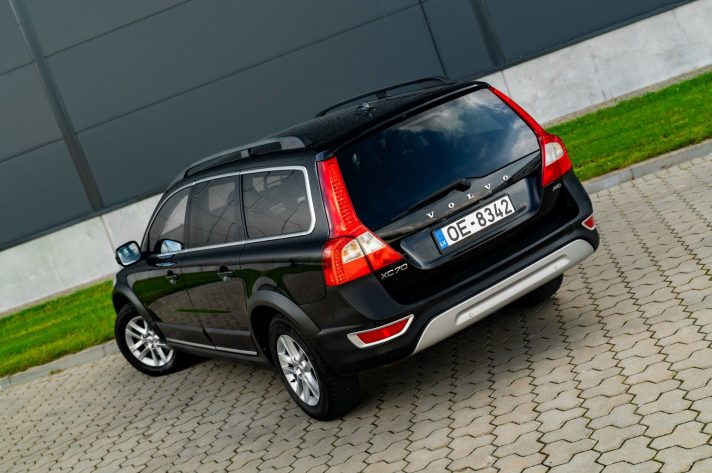 VOLVO XC70