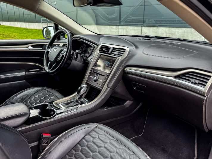 FORD MONDEO