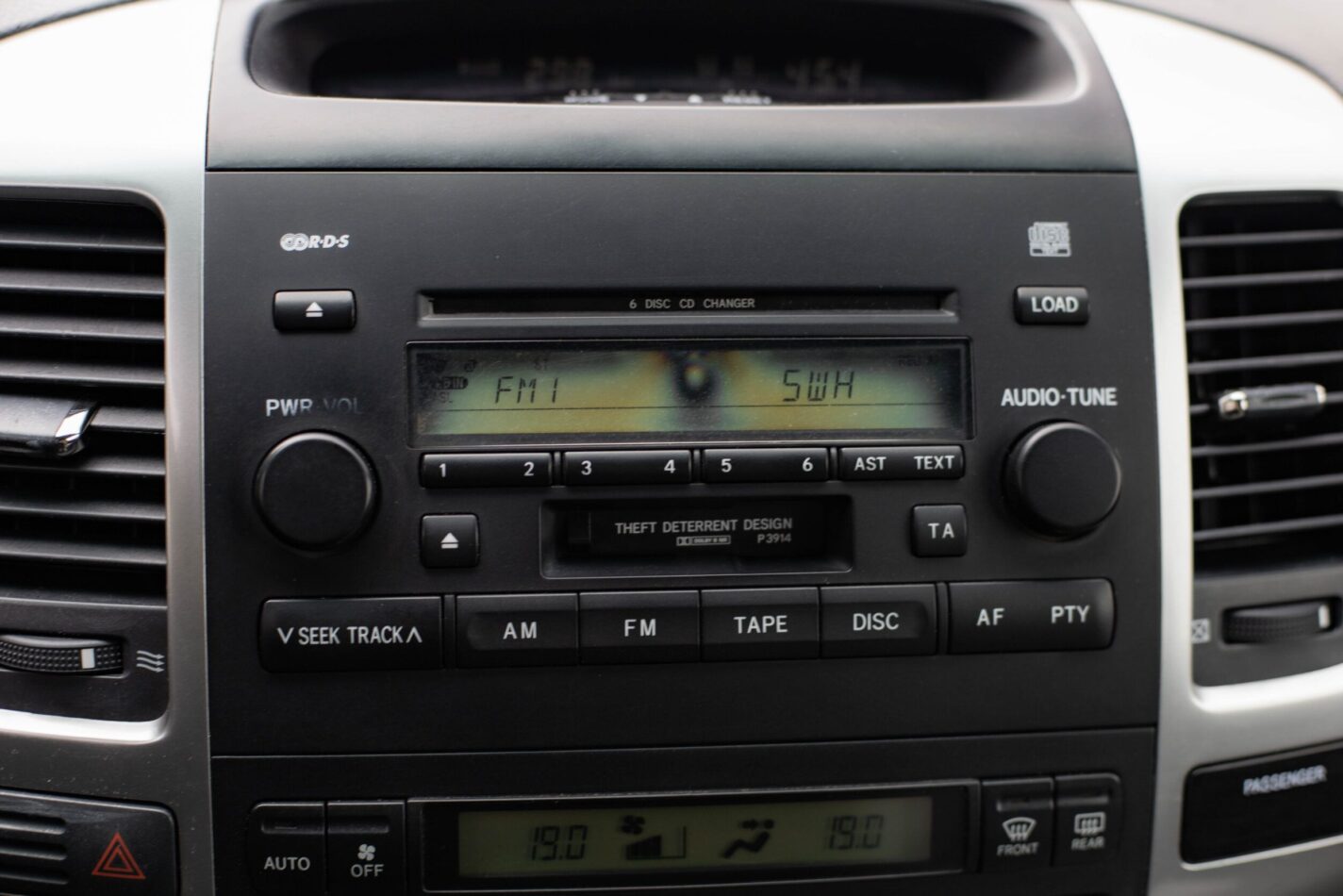 TOYOTA LAND CRUISER