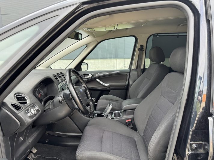 Ford Galaxy Titanium