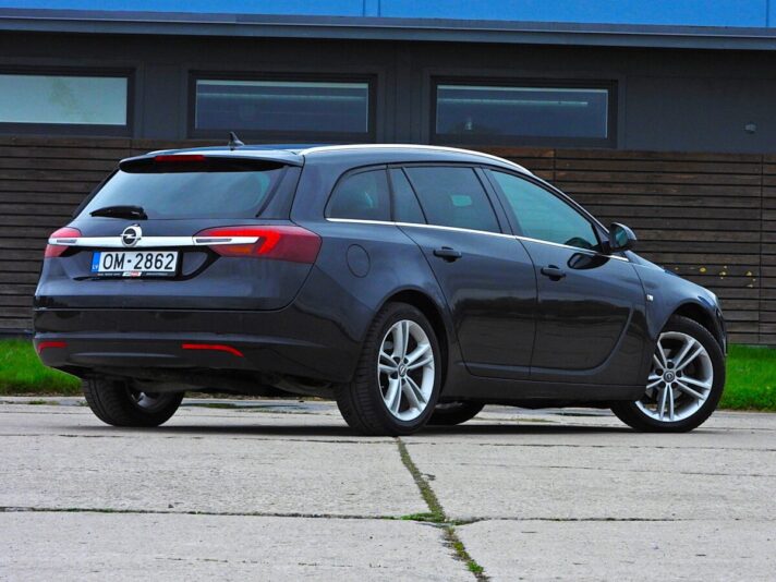 OPEL INSIGNIA SPORTS TOURER SW
