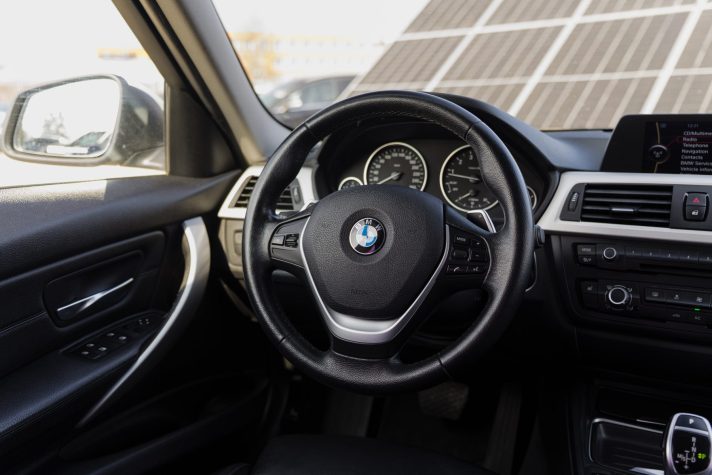 BMW 320 F30