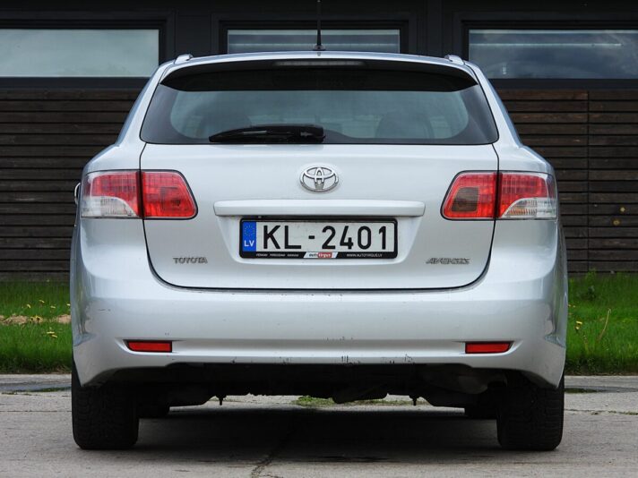 TOYOTA AVENSIS