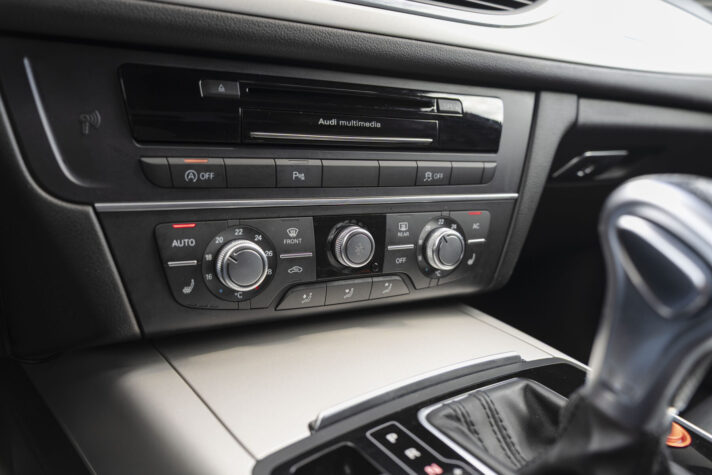 AUDI A6 LIMOUSINE QUATTRO