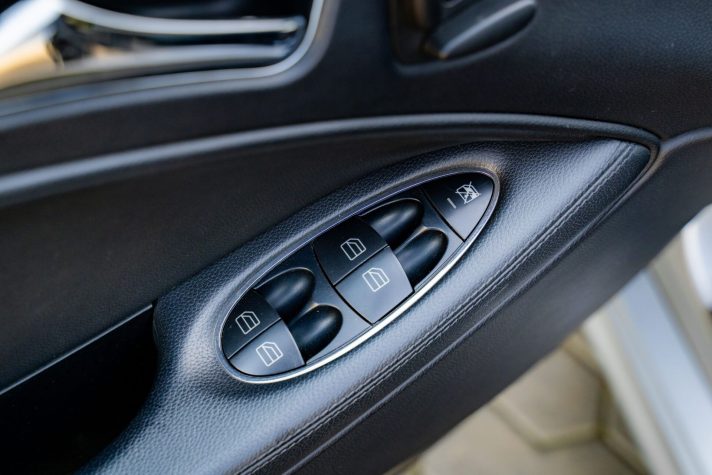 MERCEDES BENZ CLS 320