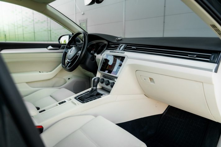 VW PASSAT