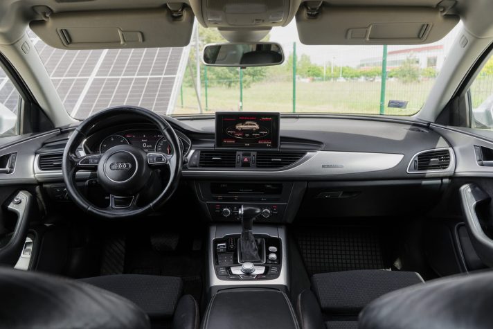 AUDI A6 AVANT QUATTRO S-LINE