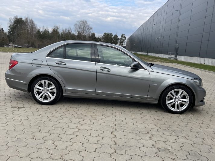 Mercedes Bens c220 Dizelis 125 kw