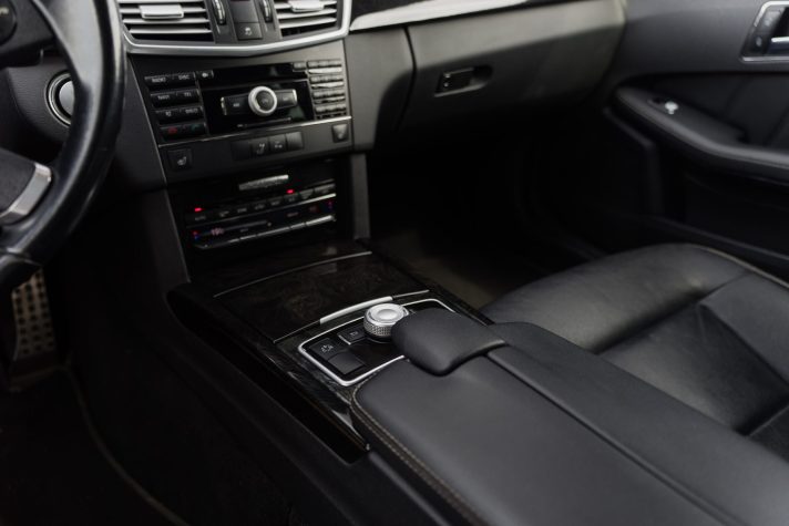 MERCEDES BENZ E350