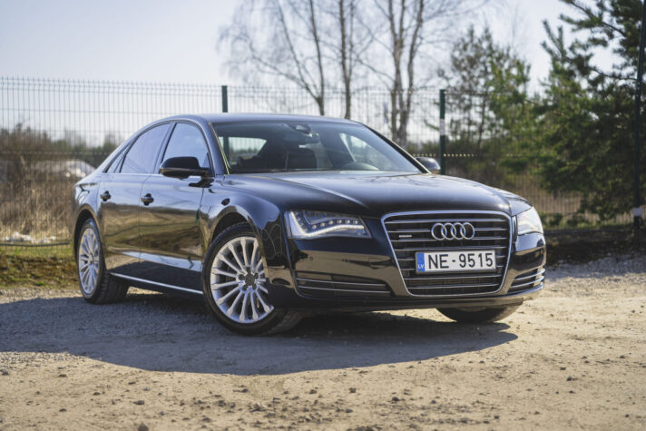 AUDI A8 QUATTRO