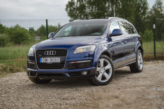 AUDI Q7 S-LINE