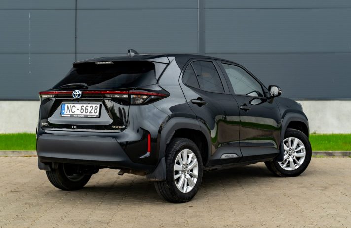 TOYOTA YARIS CROSS