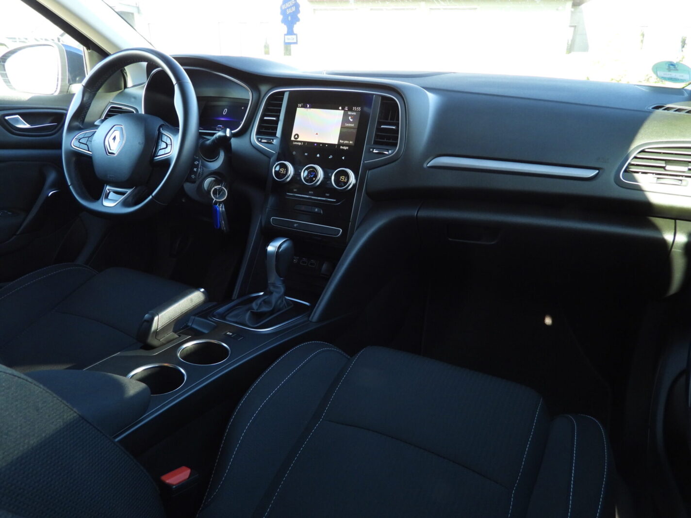 RENAULT MEGANE