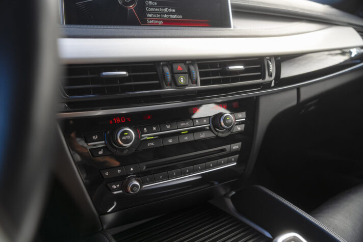 BMW X6 M50D