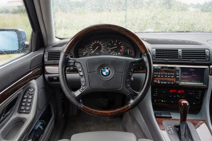 BMW 740I INDIVIDUAL