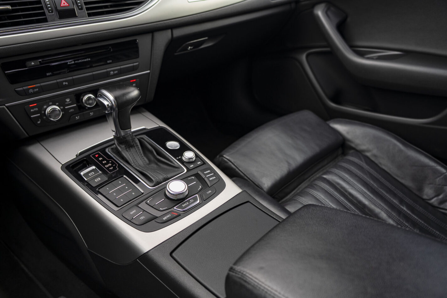 AUDI A6 AVANT QUATTRO