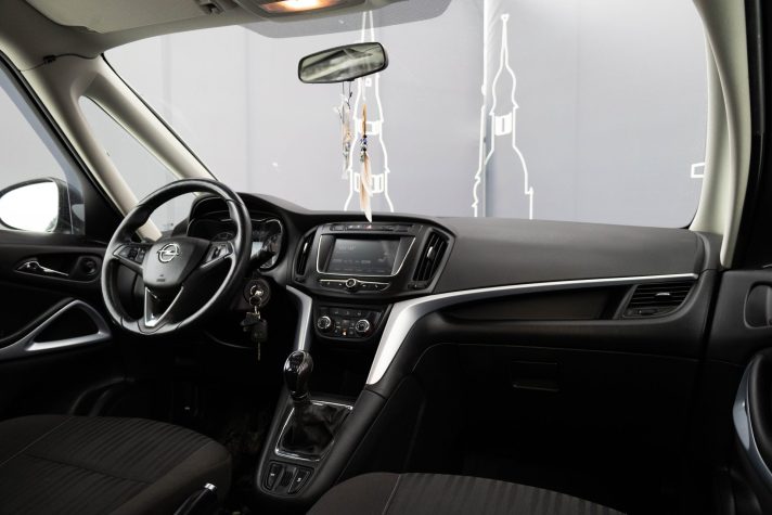 OPEL ZAFIRA TOURER