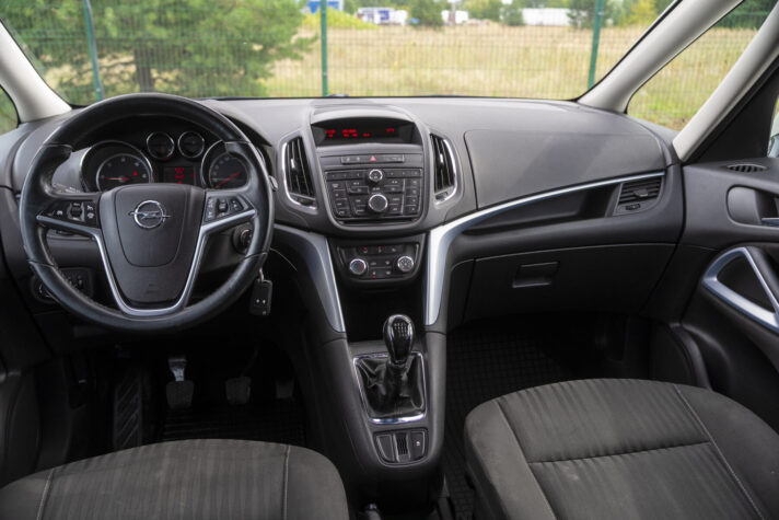 OPEL ZAFIRA TOURER