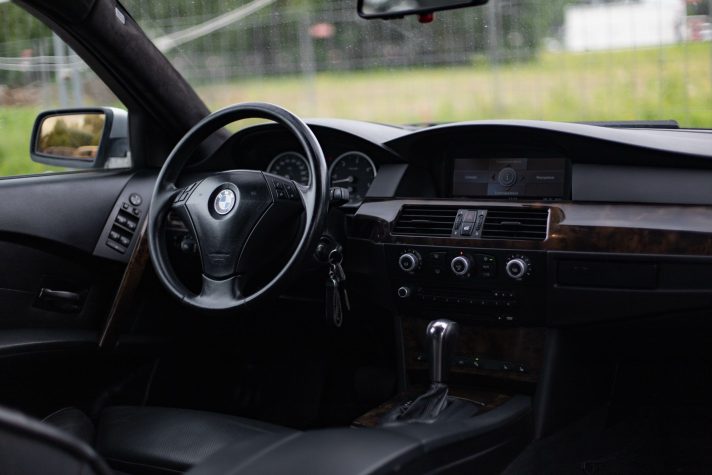 BMW 530